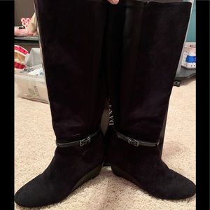Dana Buchman Wedged High Boots. Size 7 Good Condition Smoke free home😊
